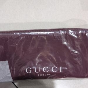 Gucci Beauty Deep Burgundy Cosmetics Toiletries Pouch Case